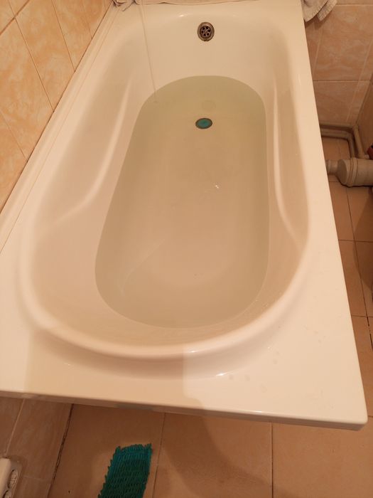 Ванная акрил пластик.