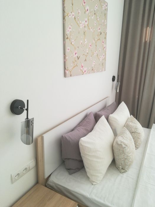 Бра одна штука по 1500