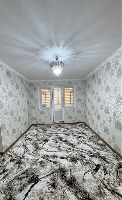 Срочно продается квартира на улице Рудакий рядом 43 школы