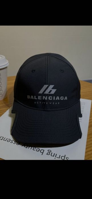 Șapcă Balen*iaga, model 2026, 8 modele, preț fix, 10 ron prin posta ro