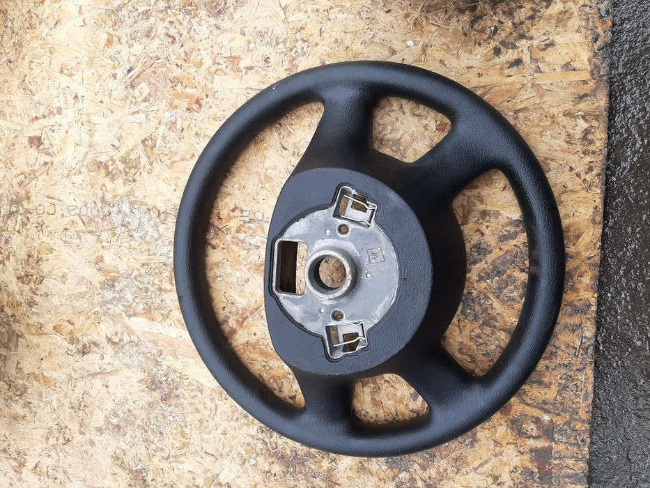 Volan 4 spite Vw Passat B6 an 2005-2010