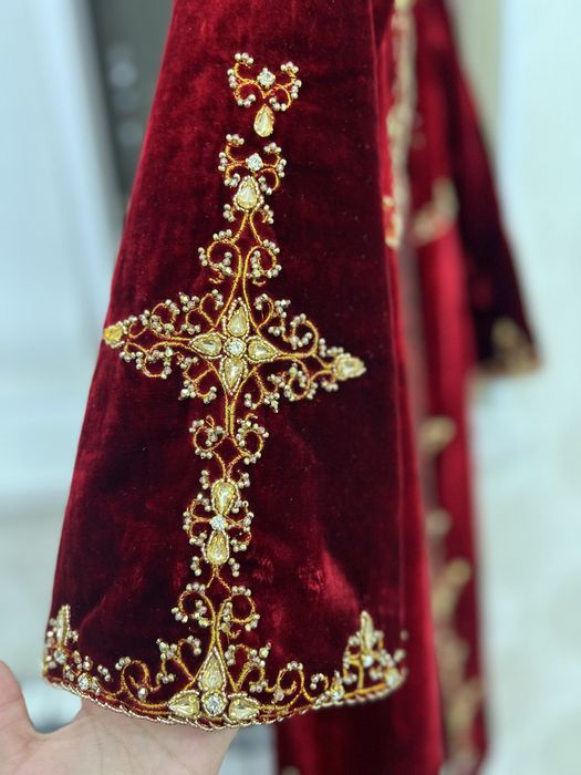 Продается  Бешпет и кажекей ручная работа