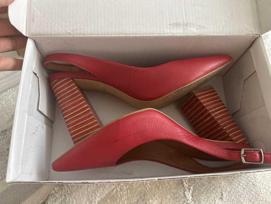 Срочно туфлилер сатылады 3мың тг