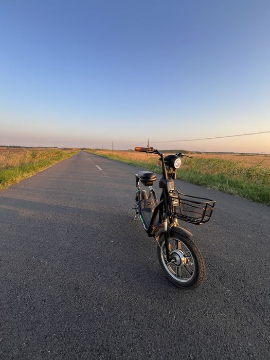 Vand scuter electric