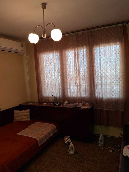 Тристаен апартамент, 77кв.м, кв. Запад 2