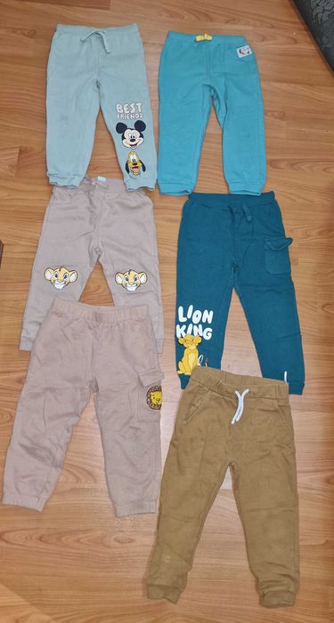 Pantalonii copii marimea 98