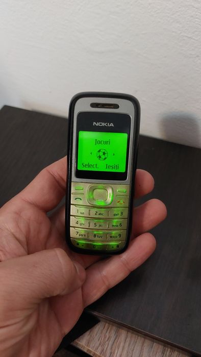 Telefon mobil Nokia 1200