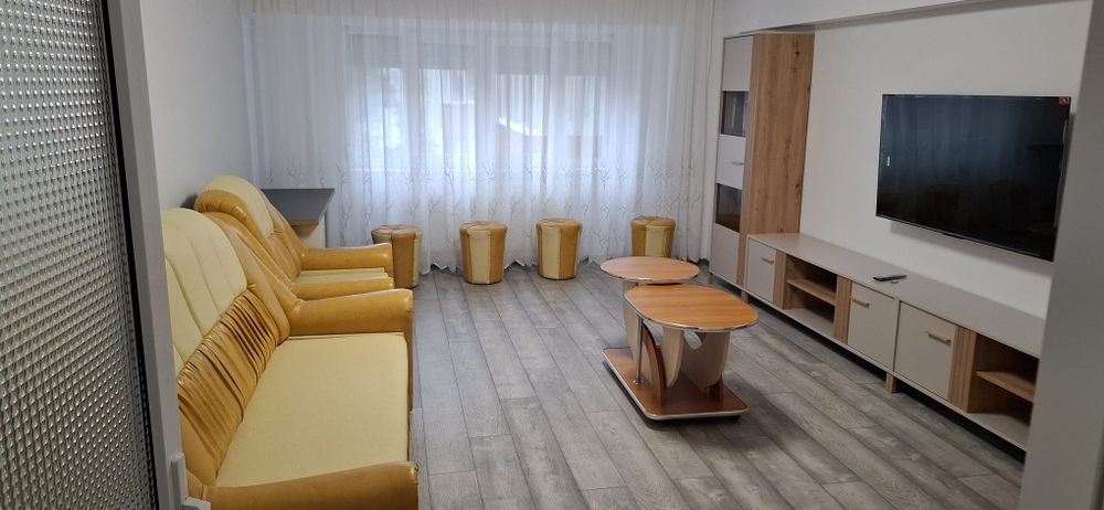 Închiriez  apartament  2 camere
