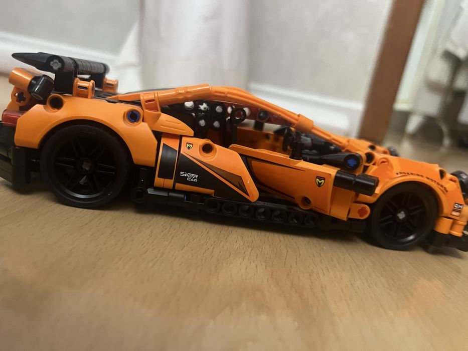 Продам лего машину