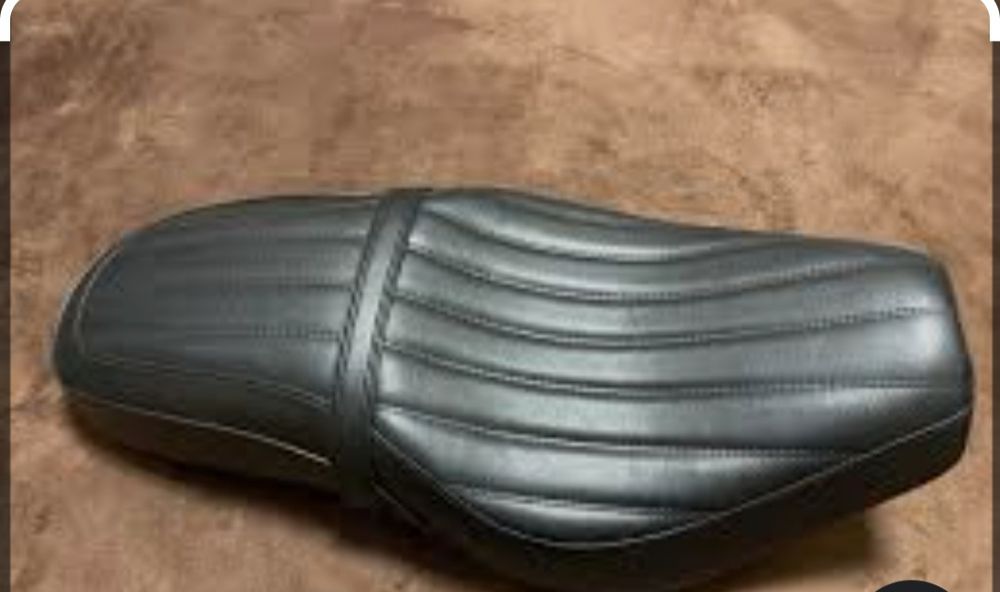 Претапициране на мото седалки