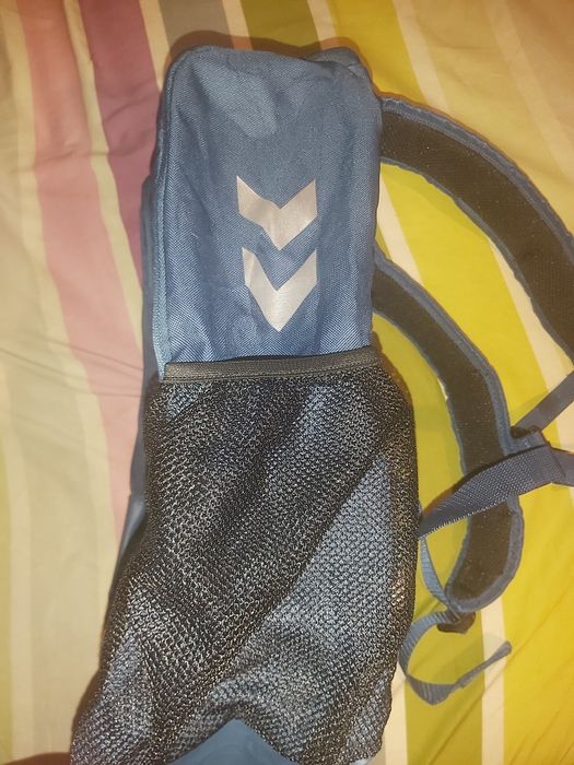 Тънка раница Hummel и нови раници на Adidas