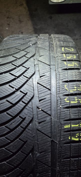 2бр MICHELIN зимни гуми 235/35/19 DOT 2318