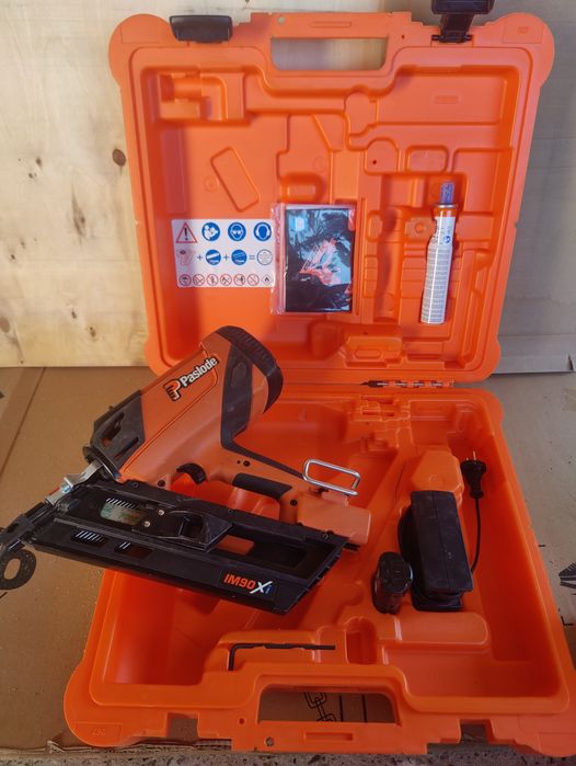 Pistol cuie Paslode IM90Xi