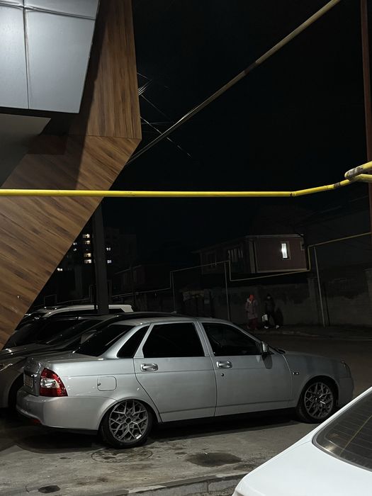 Продам диск на ваз или приору r16