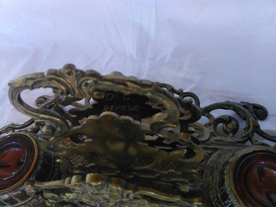 Продавам огромна Барок Рококо Френска бронзова мастилница