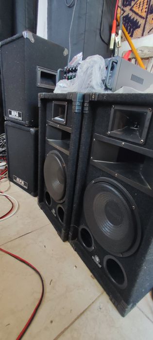 Boxe monitoare Studio claritate profesionala .Qsc 450 wați adus de afa
