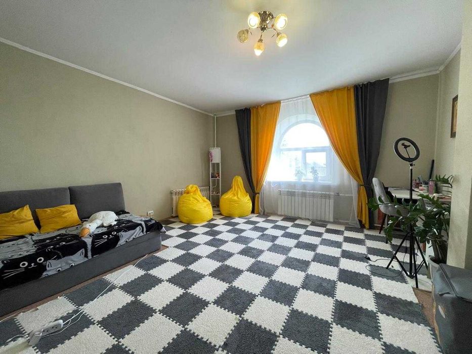 Продам шикарный  дом в Солнечном