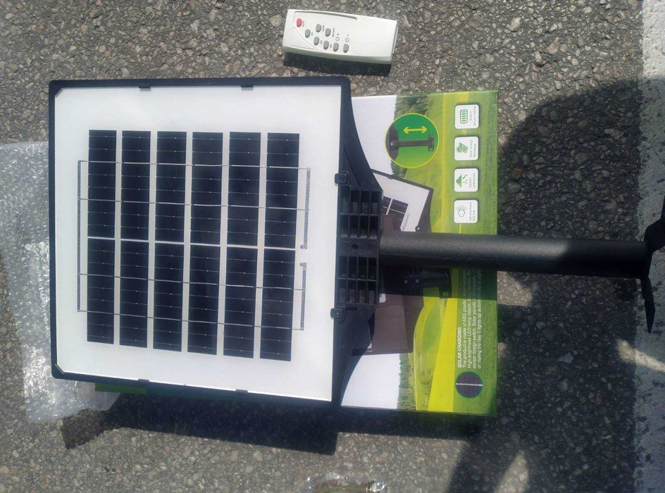 Соларен LED прожектор 200W – мощна светлина, дистанционно и сензор