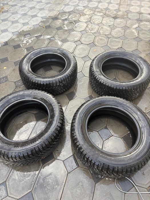 Продам зимнюю резину