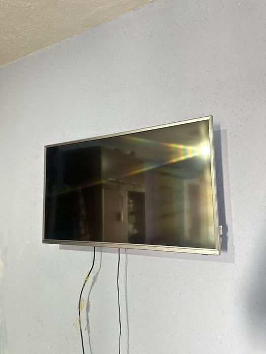 Televizor Shivaki 1,10 dioganal, toza 100% ishlab duribdi