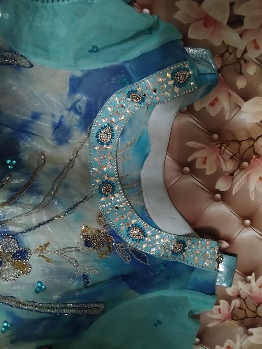 Vcherni ko'ylak yangi