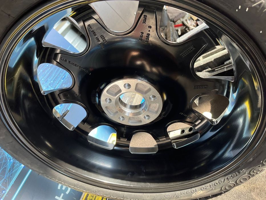 Комплект за смяна на пътя спукана гума AUDI A8 D5 4N0 601 025 патерица