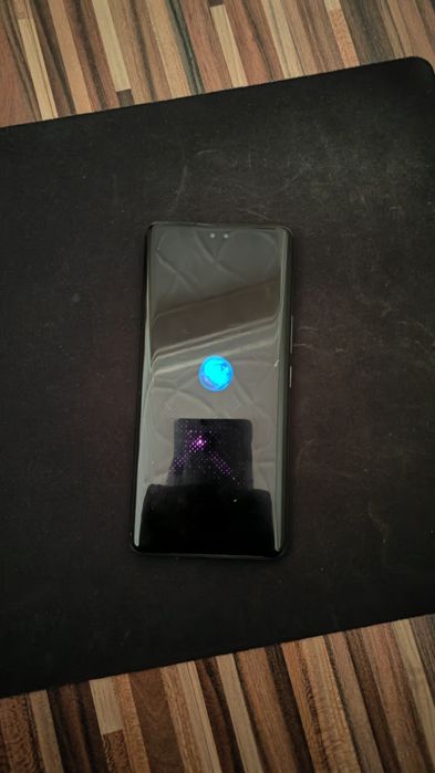 Продавам honor 200 pro