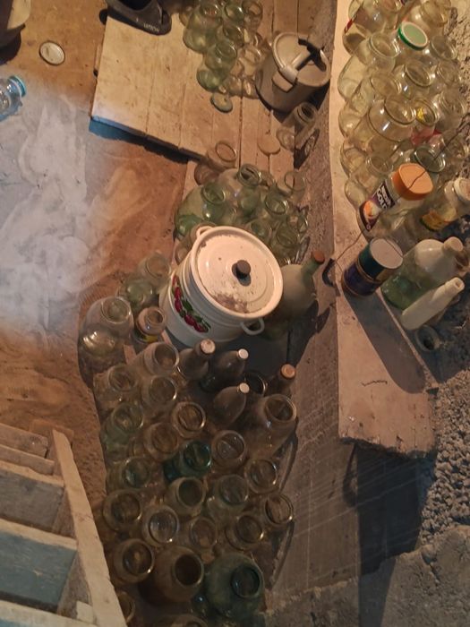 Банки стеклянные продаются