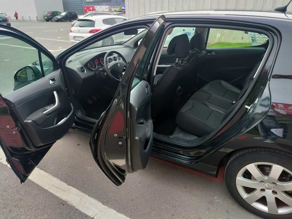 Vand Peugeot 308, motor 1.6 benzina, 2008