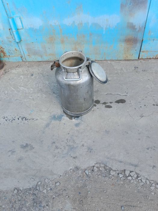 Продам флягу алюминиевую 25 л.