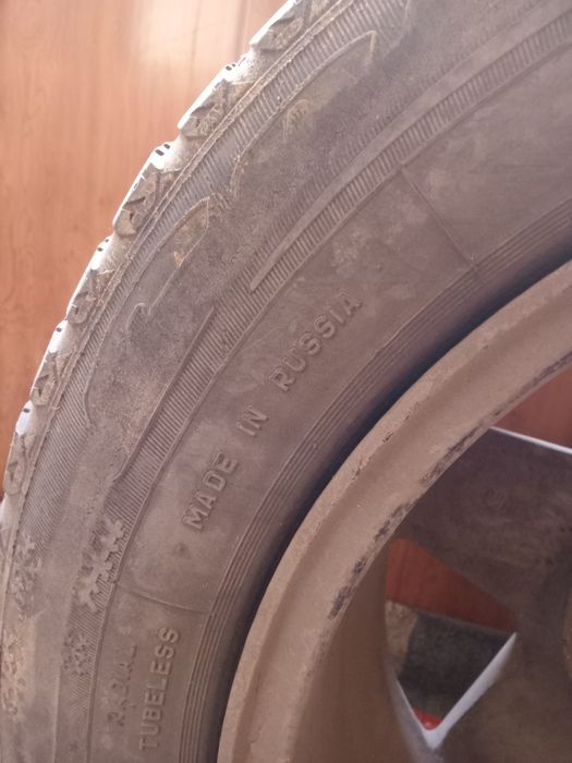 Алюминовый диск р15 для мерса с покрышкой