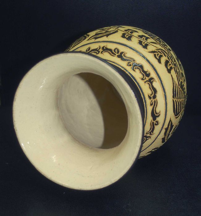 Винтидж Гравирани Керамични Вази VIETNAM DONA Artexport Saigon