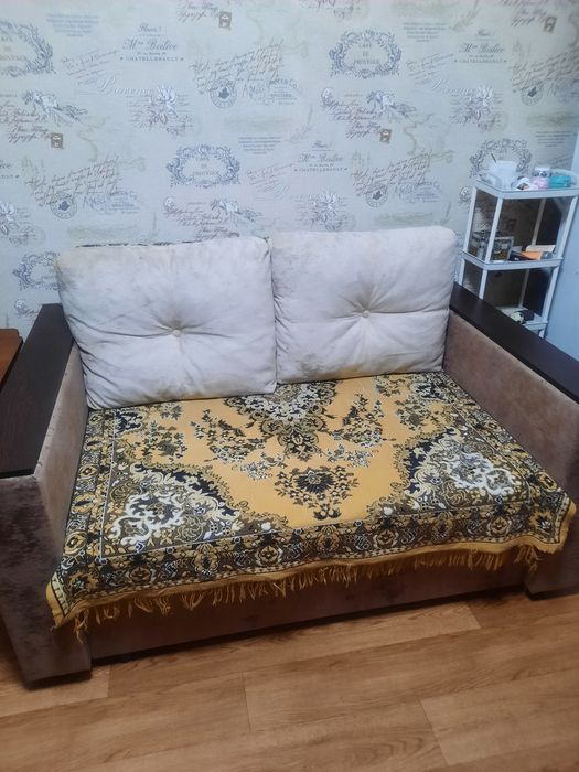 Продам новый диван