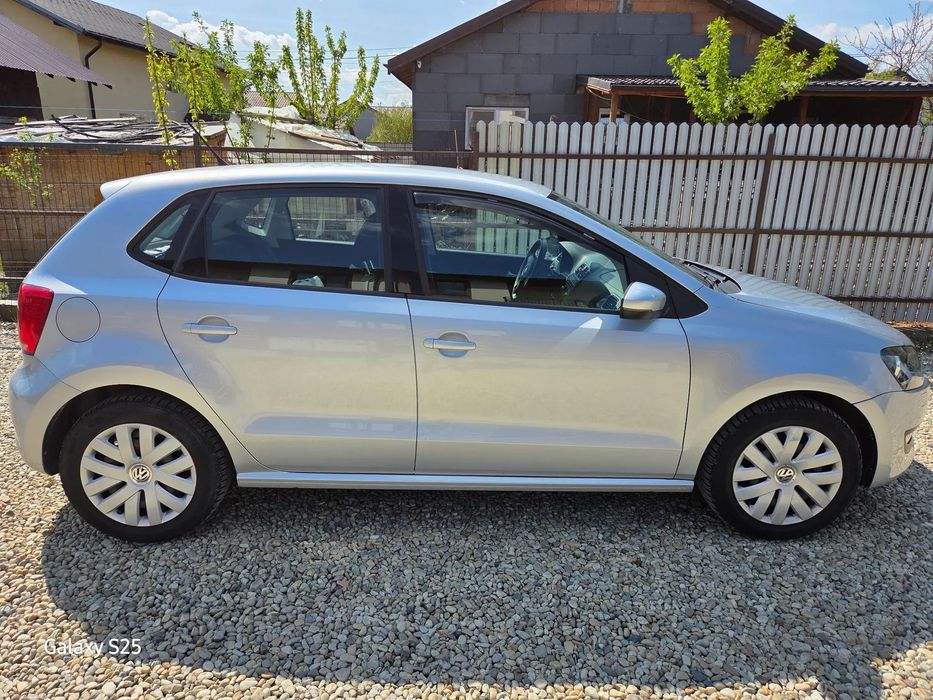 Volkswagen Polo Stare foarte buna, usoare imperfectiuni ale caroseriei.