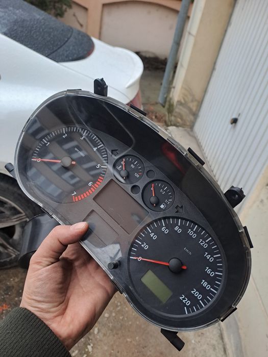 Части за Seat Ibiza 2000 г. 1.4 Mpi