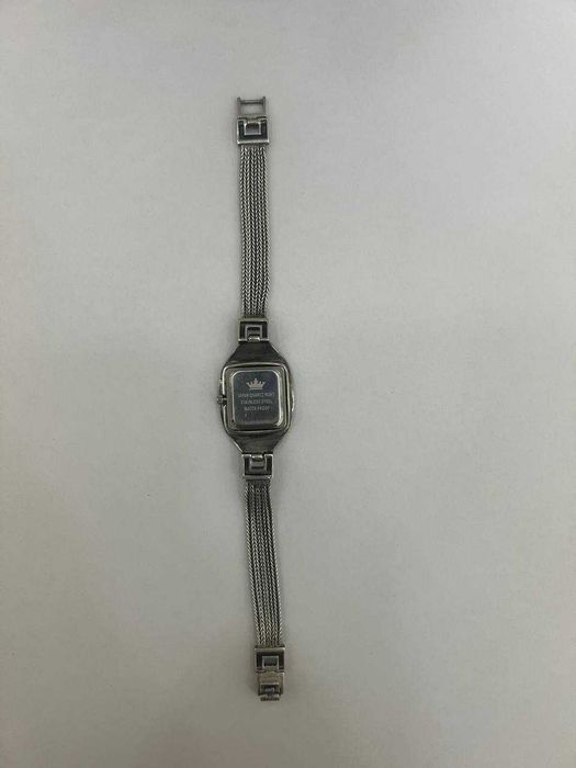 Kumush soat. Серебряные часы