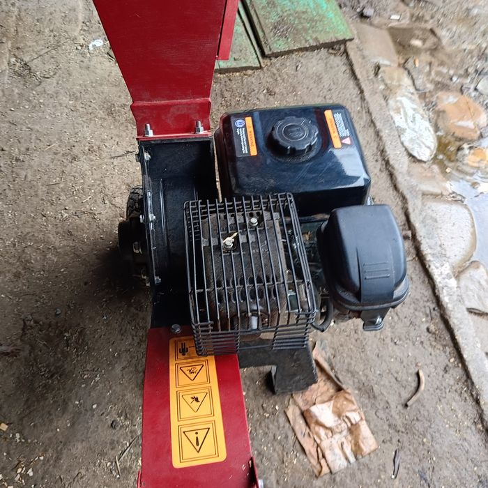 Tocător crengi  aproape nou