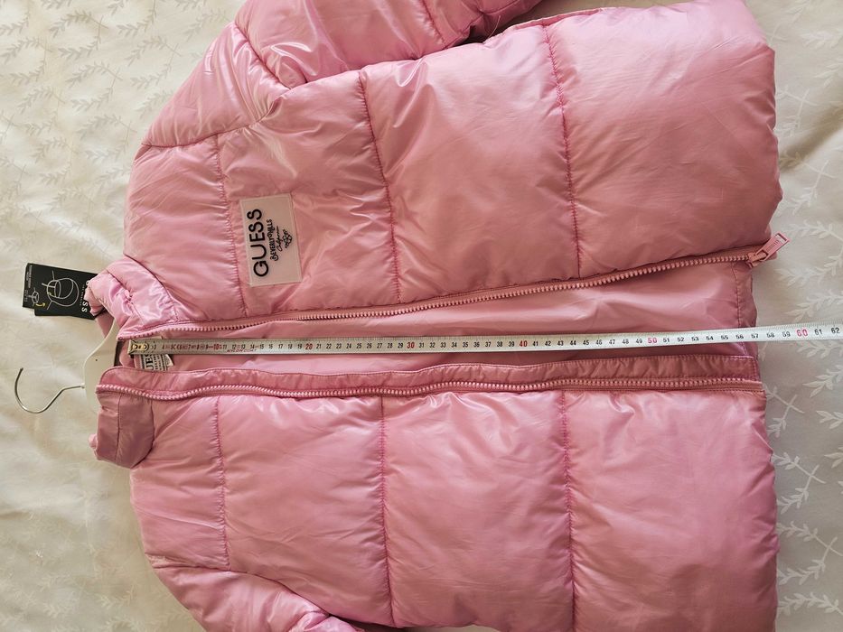 Ново зимно яке Guess XS. (16 годин). Оригинално
