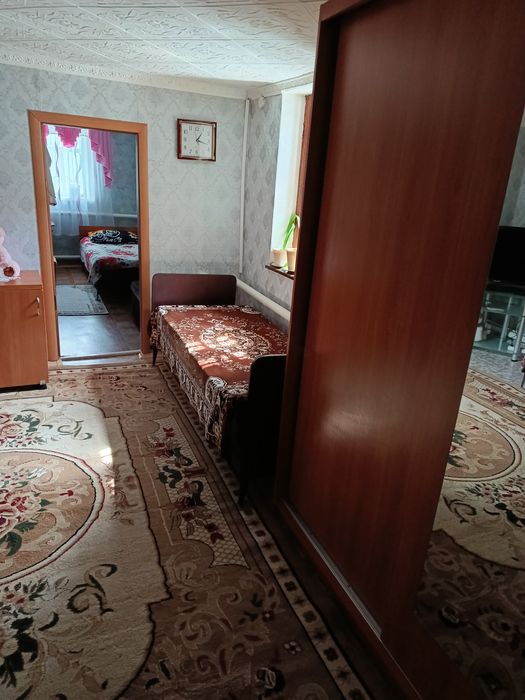 Сдаётся комната женщине
