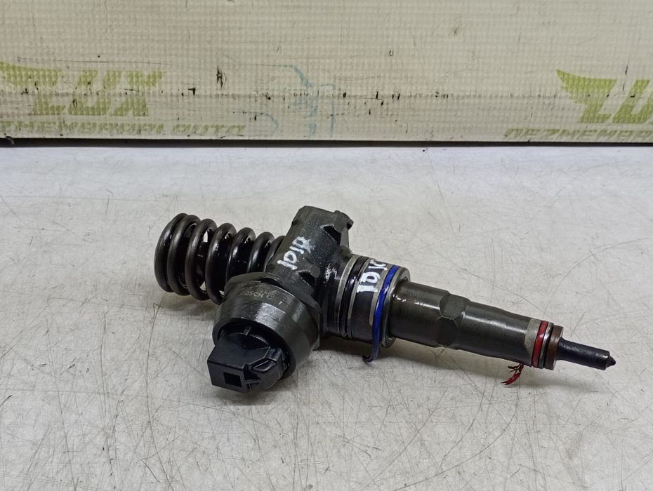 Injector Volkswagen Passat B6 (2005 - 2010) (2.0 tdi) CBBB