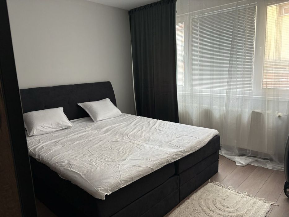 Продава ЕТАЖ ОТ КЪЩА, Център