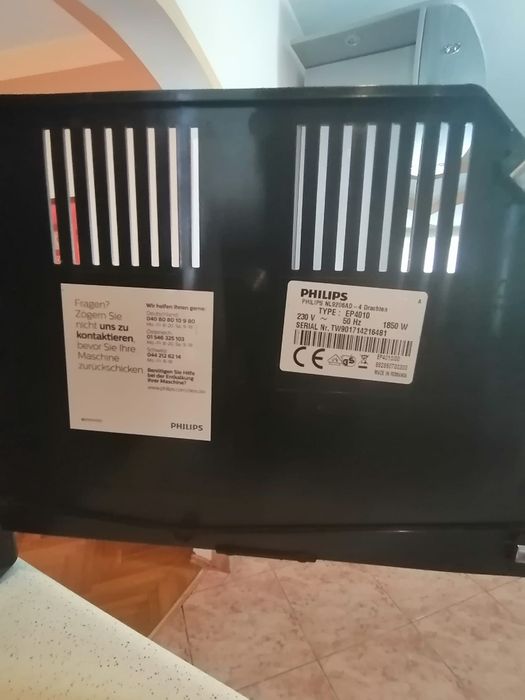 Vând expresor de cafea Philips.Stare perfectă de funcționare.