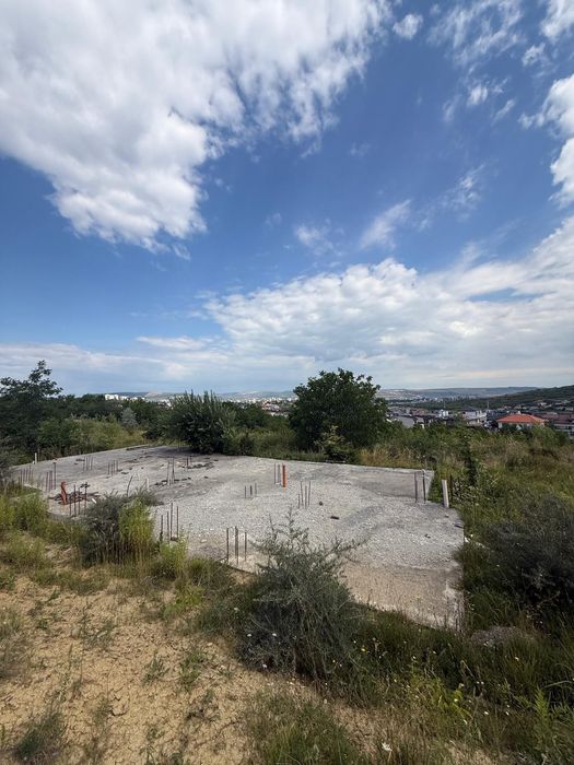 Teren panoramic de vânzare | 2.500 mp | Strada Nordului – Borhanci