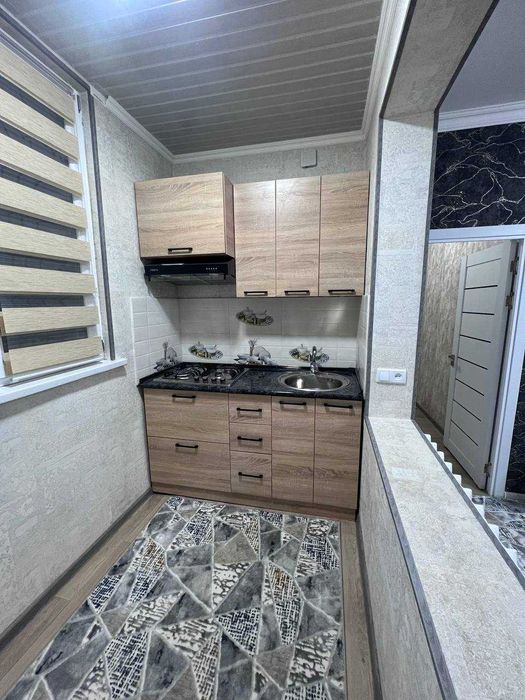 продам квартиру метро мирза улугбек 2/2/4 57000