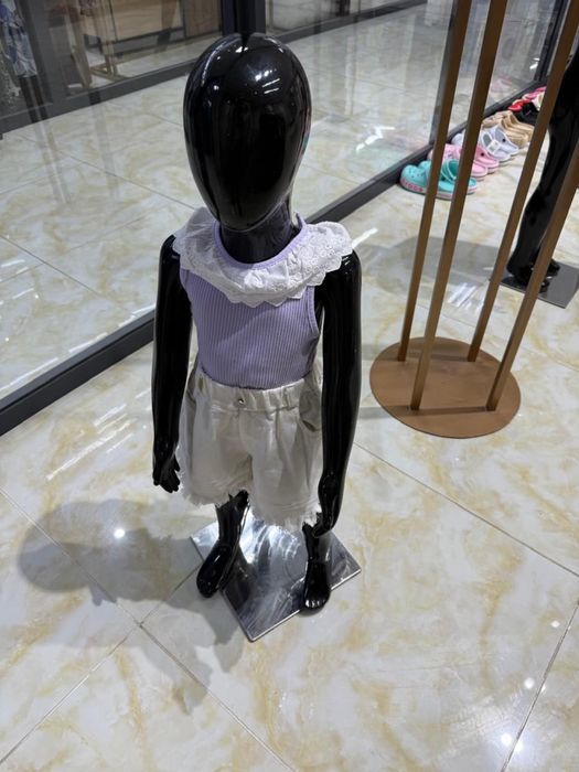 Стеллаждар, диван, парта, полка