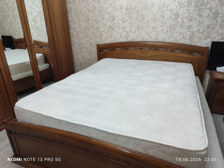 Матрас 1.6*2.0 в хорошем состоянии