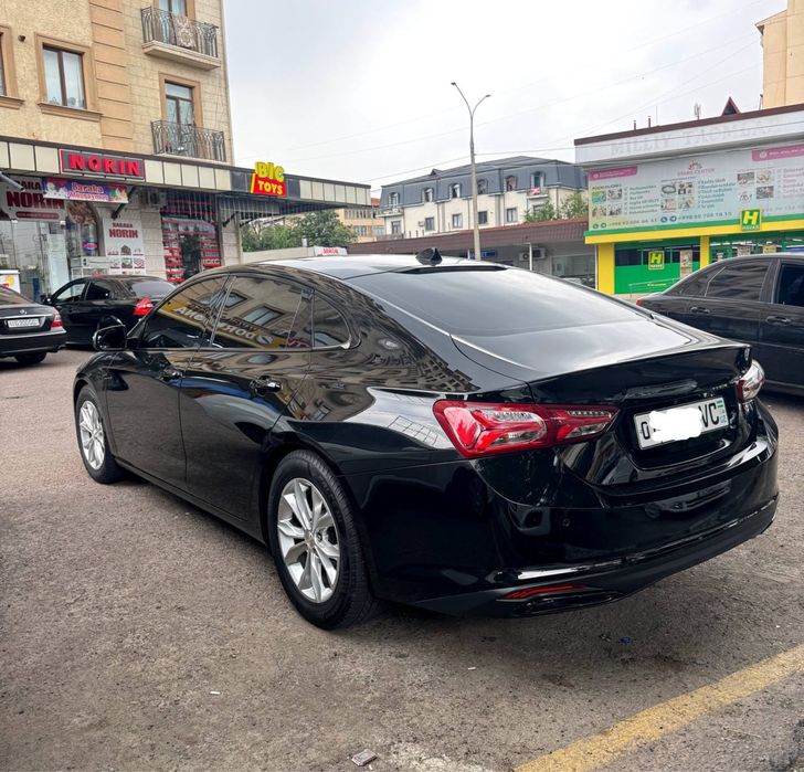 Malibu Premier 2021 Yil Qora Rang Polni Navarot