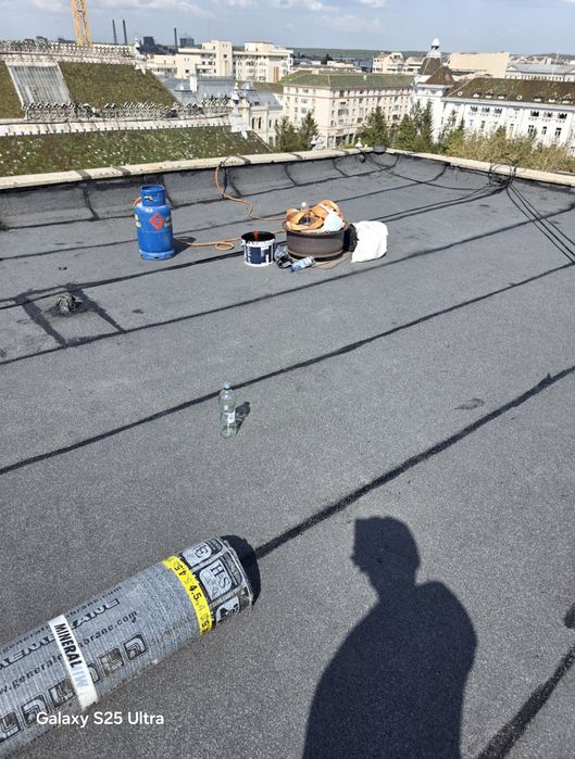 Hidroizolații / terase  / fundații  / izolații  / Acoperișuri