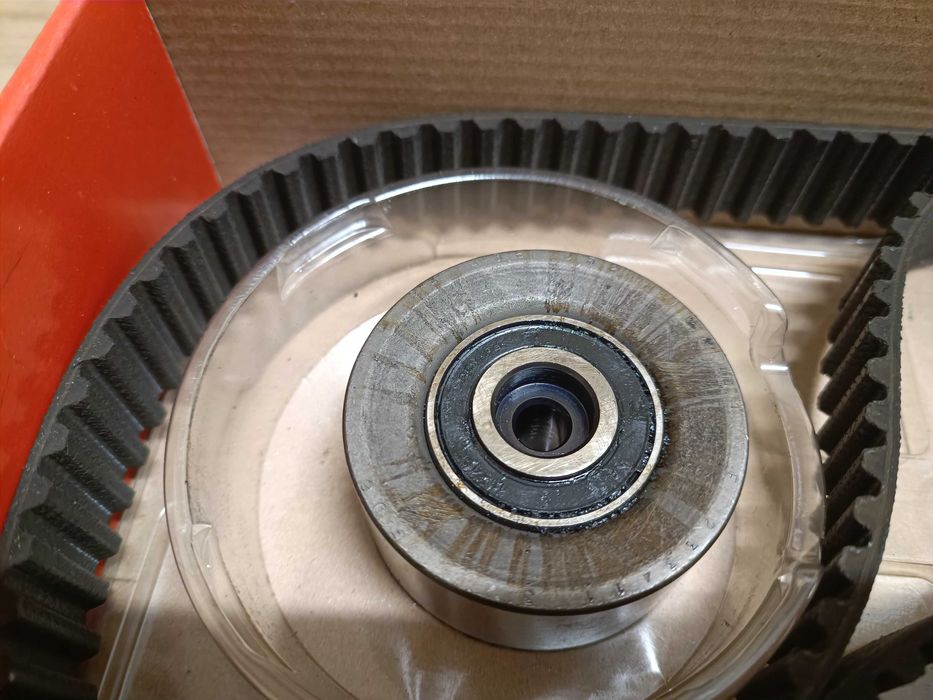 Комплект ангренажен ремък за Opel Astra K015603XS и водна помпа