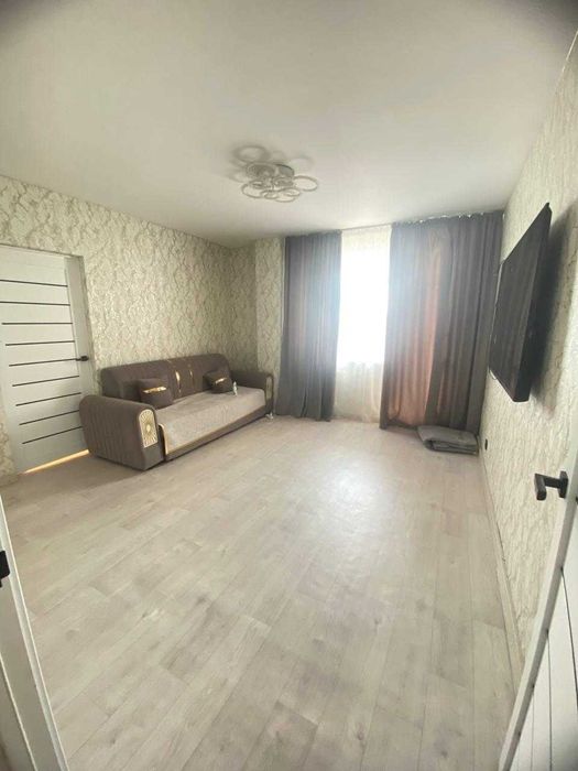 2 комнатная квартира на КСК